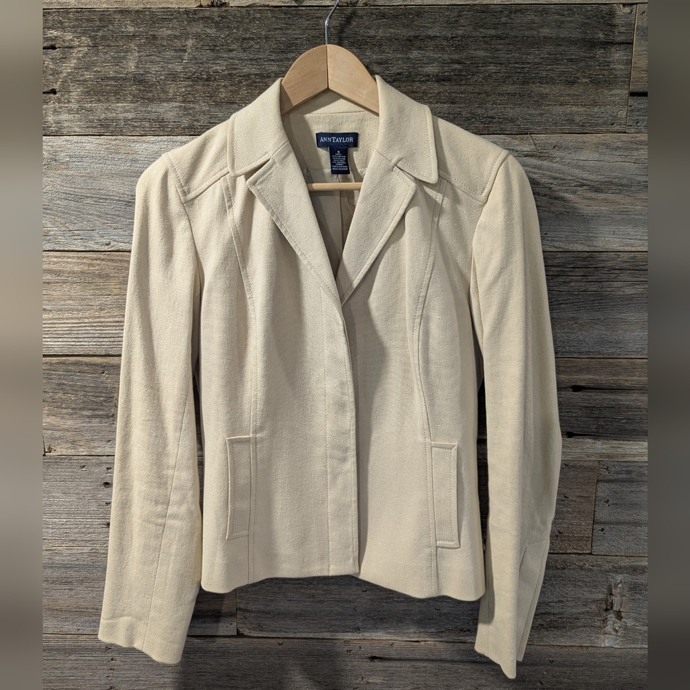Ann Taylor Women's Beige Blazer